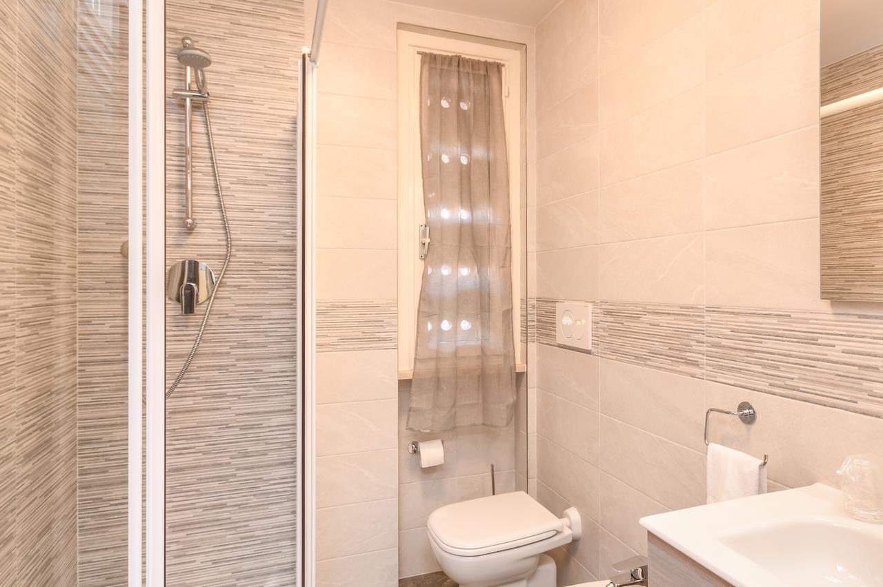 Holiday Sirmione Apartments Eksteriør billede