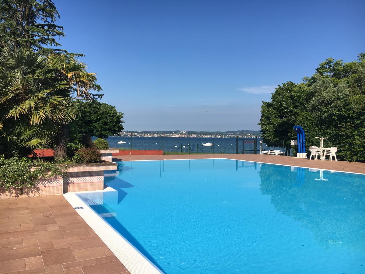 Holiday Sirmione Apartments Eksteriør billede