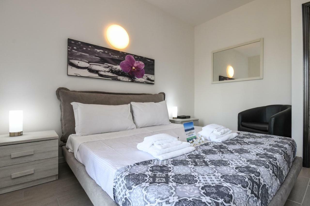 Holiday Sirmione Apartments Eksteriør billede
