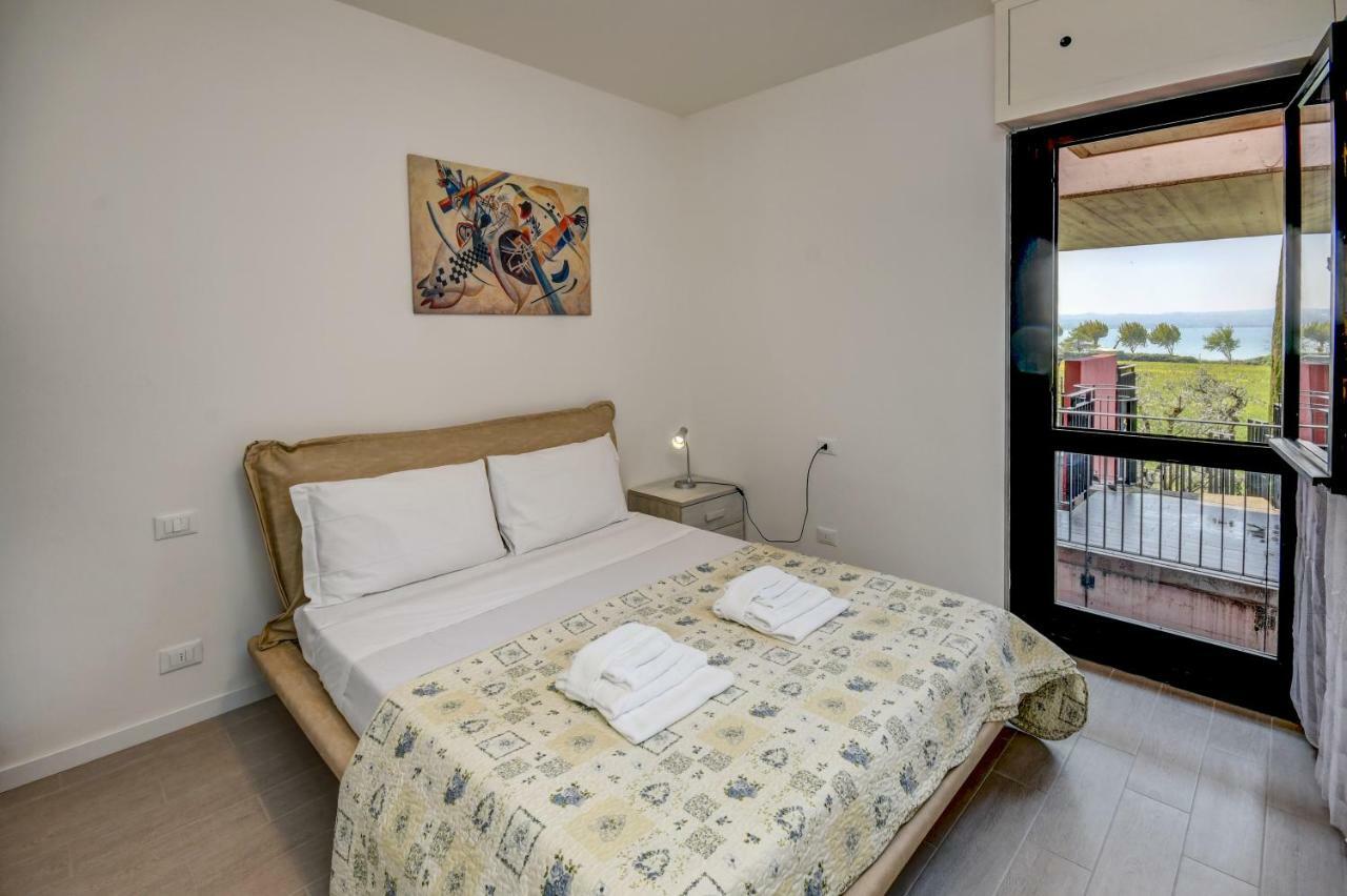 Holiday Sirmione Apartments Eksteriør billede